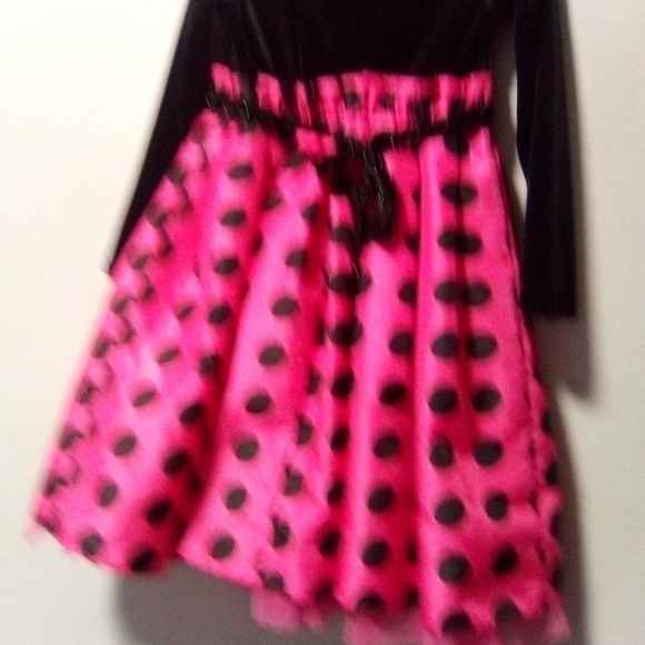 YOUNGLAND girls holiday party dress. Red and black with black polka dots. Size 5 - Picture 4 of 11